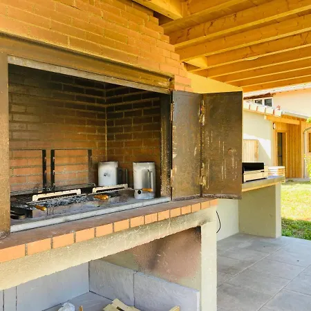 Le Domaine D'arignac - La Grande Maison Bed & Breakfast *