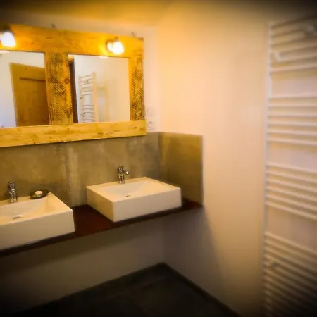 Le Domaine D'arignac - La Grande Maison Bed & Breakfast Arignac
